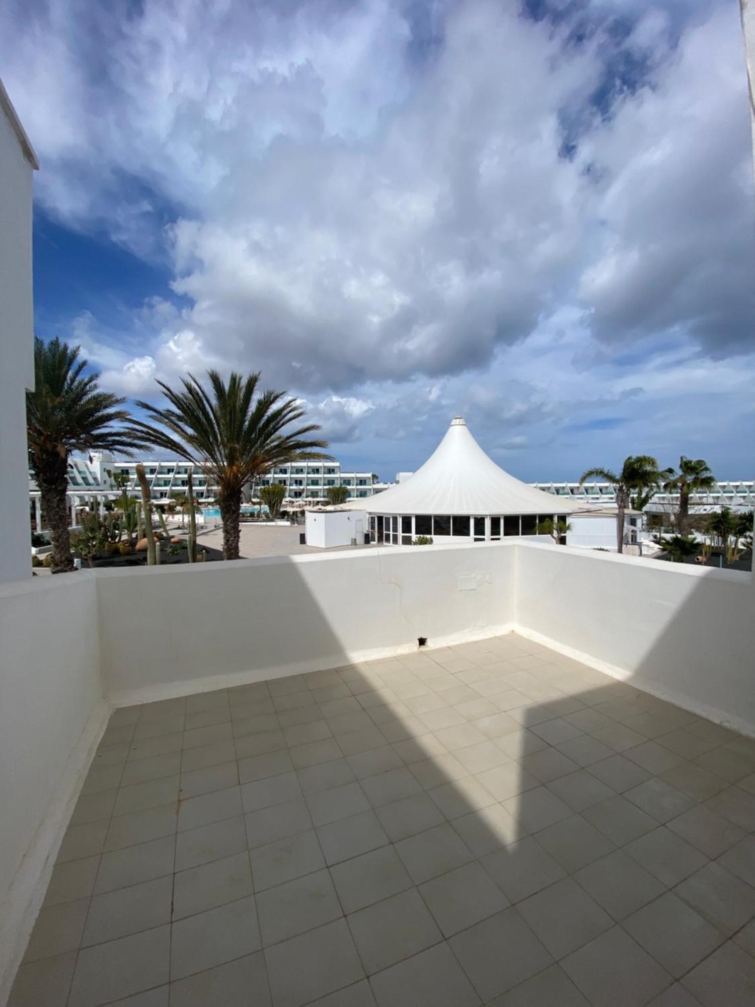 First Floor Apartment With Sea View, Costa Teguise Exterior foto